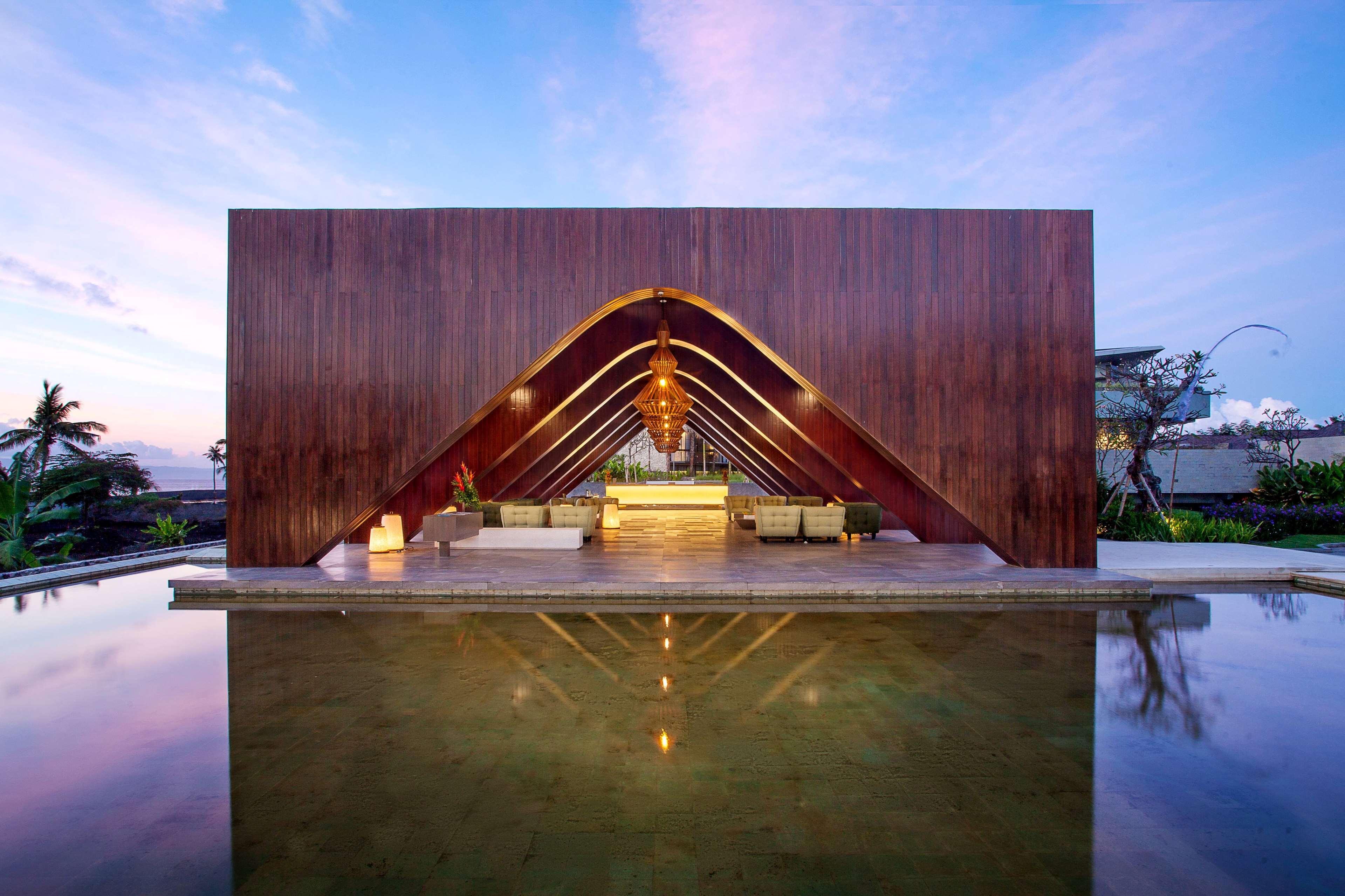 Wyndham Tamansari Jivva Resort Bali Siyut Kültér fotó The resort's lobby
